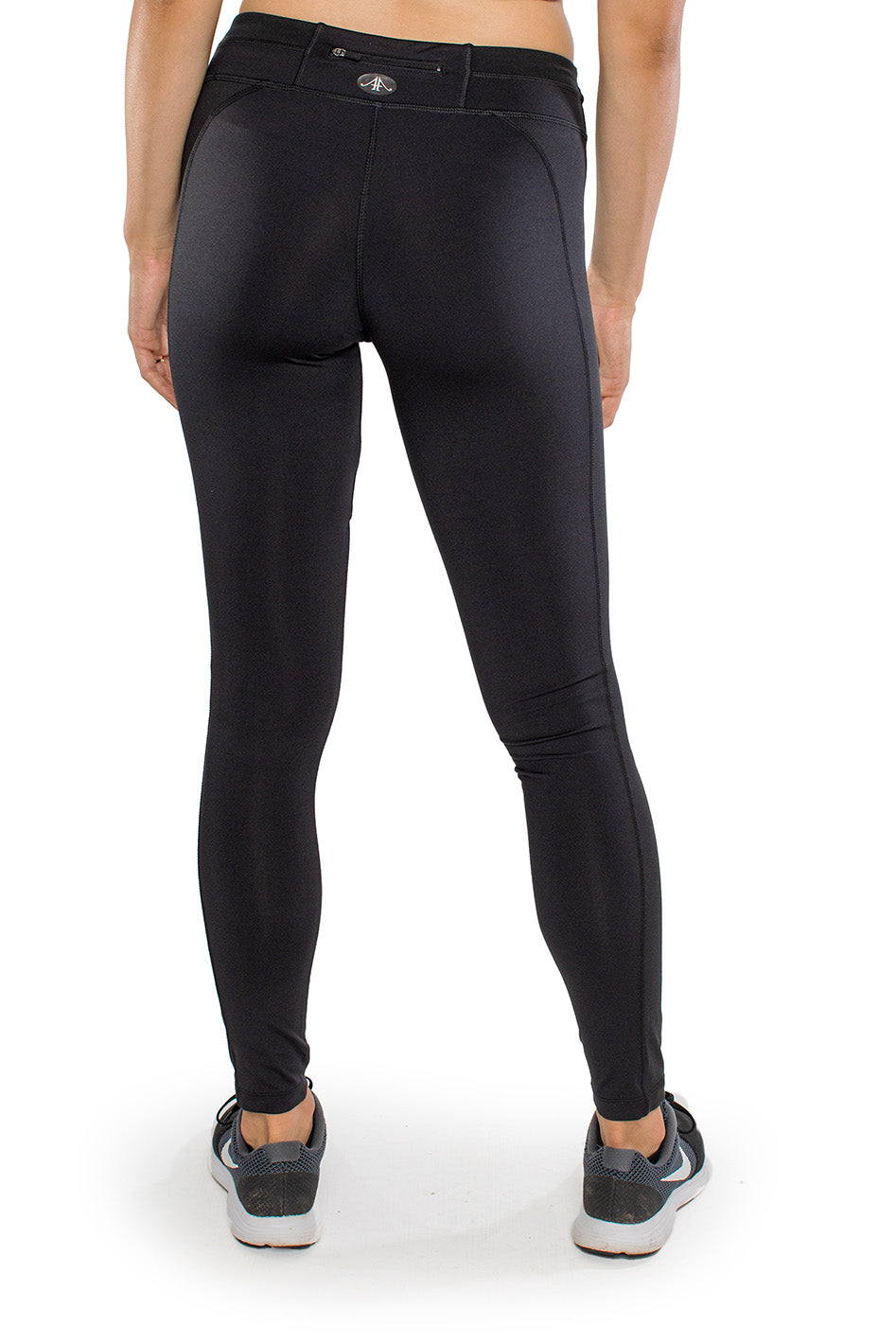 #color_essential-black